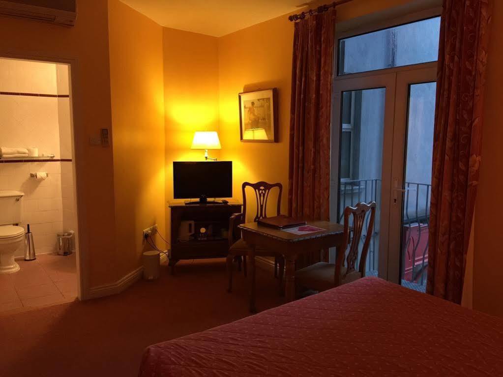 O Donovans Hotel Клонакилти Экстерьер фото