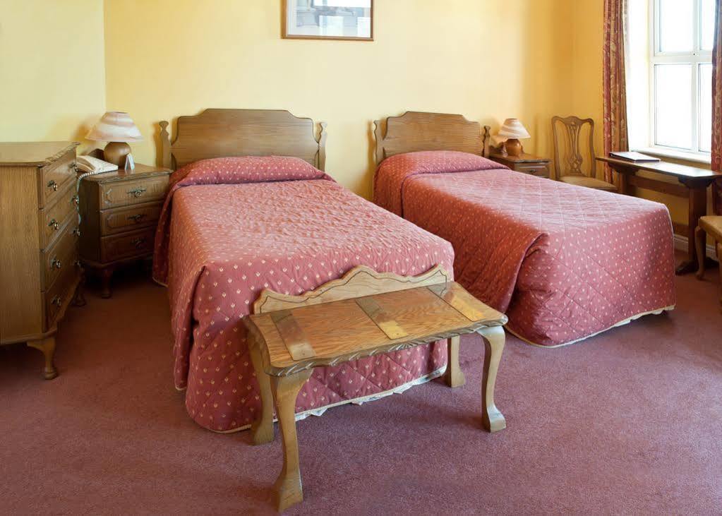 O Donovans Hotel Клонакилти Экстерьер фото